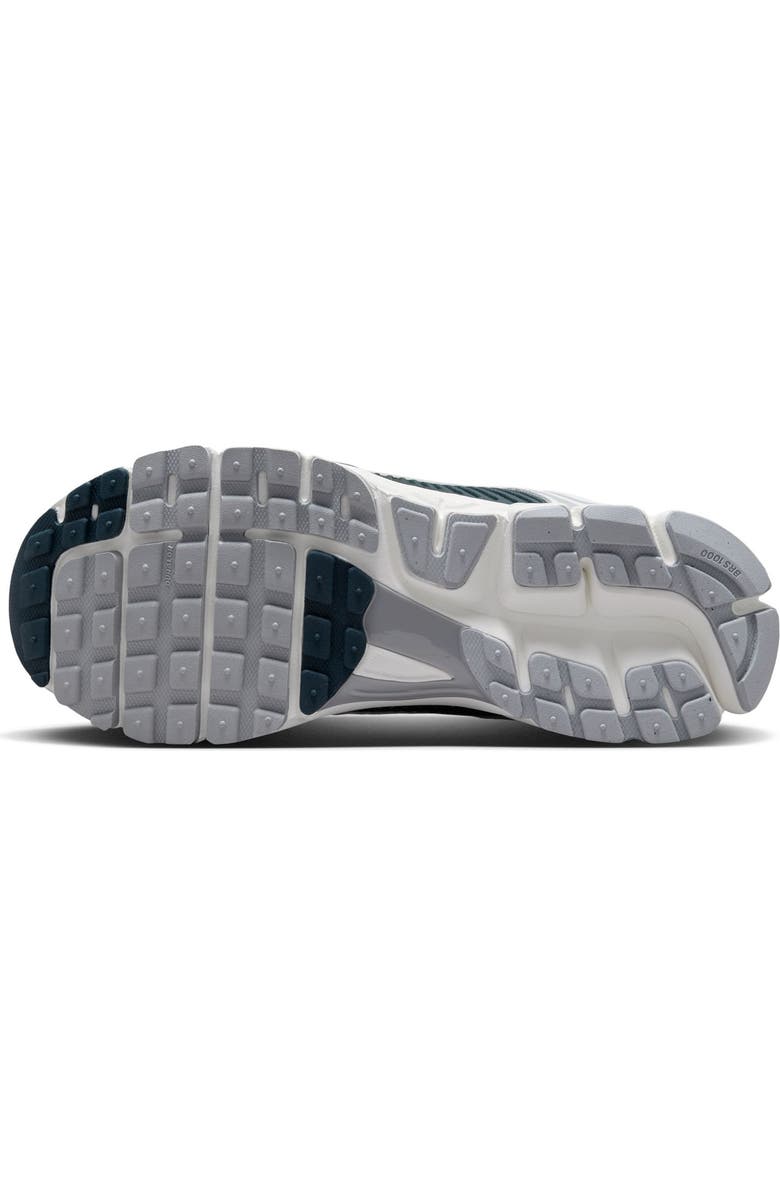 Nike Zoom Vomero 5 Sneaker, Alternate, color,