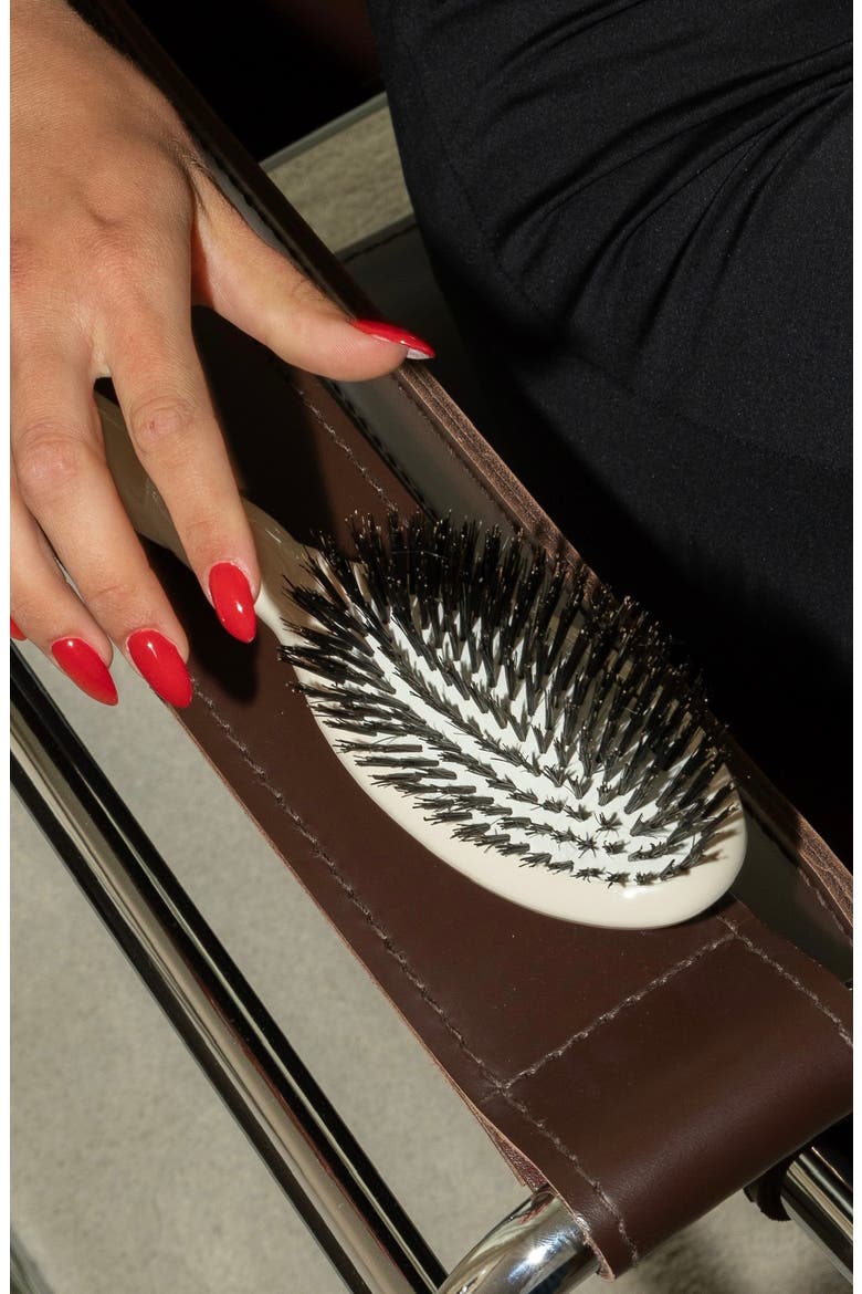 N.01 The Large Shine & Care Hairbrush, Alternate, color, CREAMY WHITE
