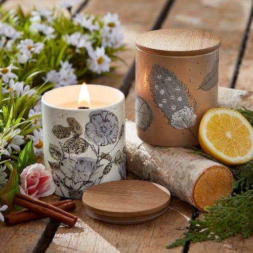 Tag Floating On The Wind Scented Soy Candle For Summer Decor In Brown