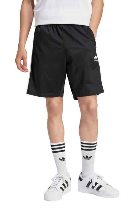 【ストリート好き必見】adidas originals Stripe Short Pants adidas Originals 3 Stripe Booty Shorts | Foot Locker