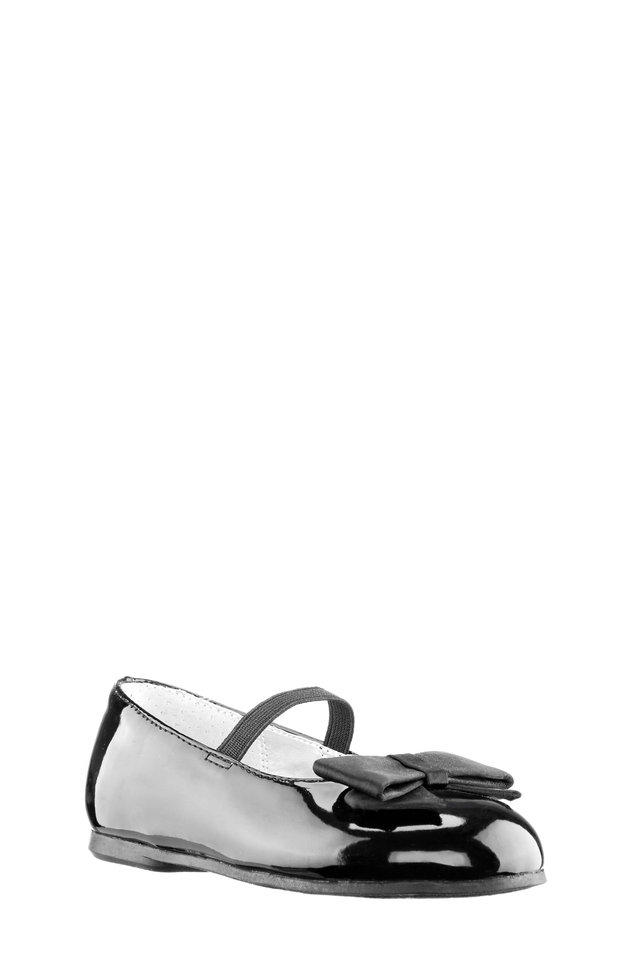 Nina 'Pegasus' Flat, Alternate, color, 