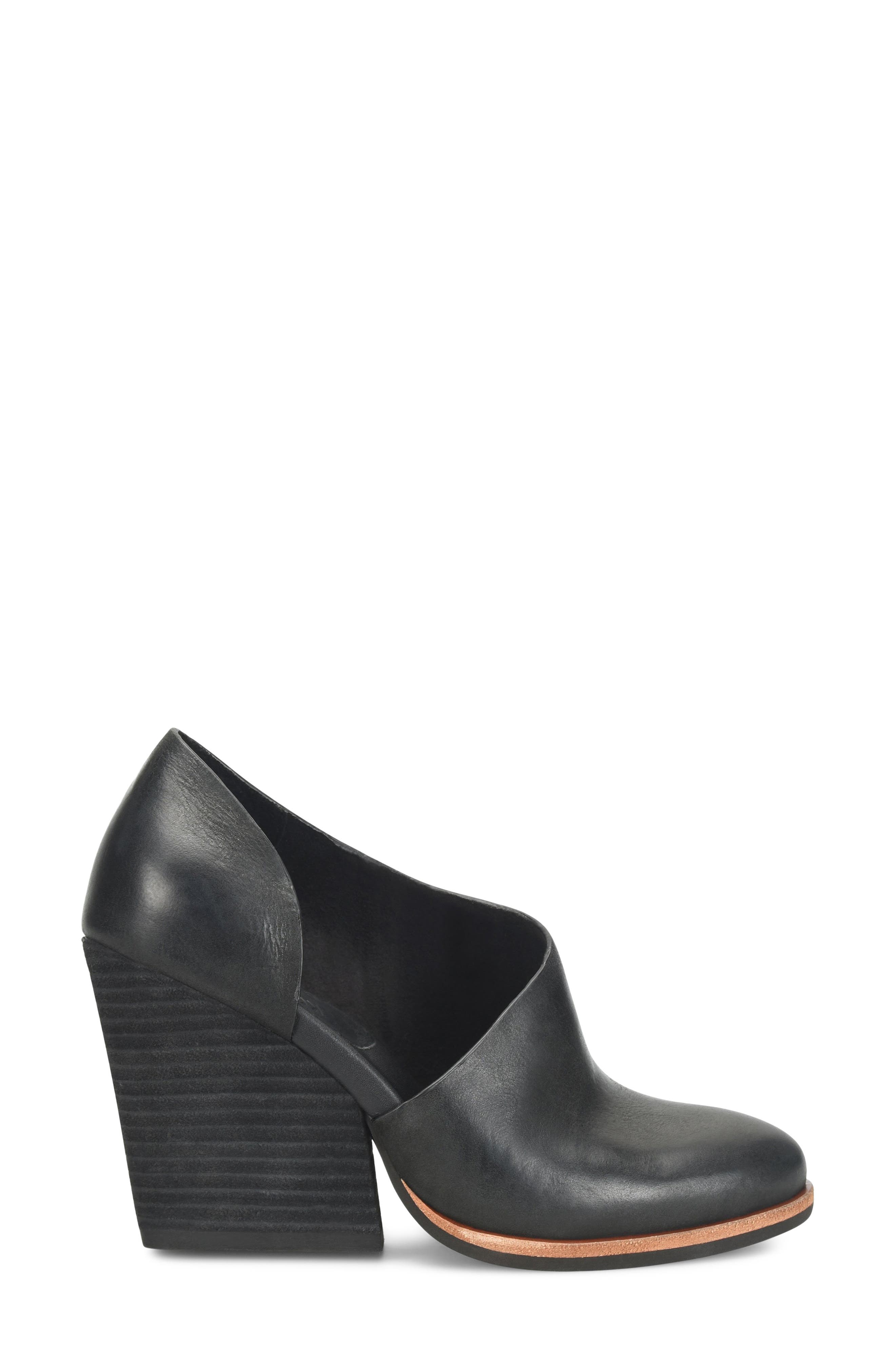 Kork-Ease<sup>®</sup> Hartwick Half d'Orsay Pump, Alternate, color, Black Leather