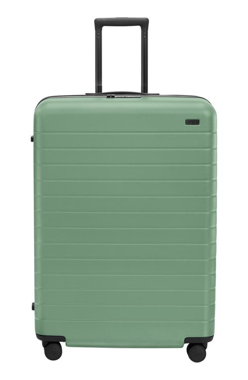 Away Flex 29-inch Spinner Suitcase