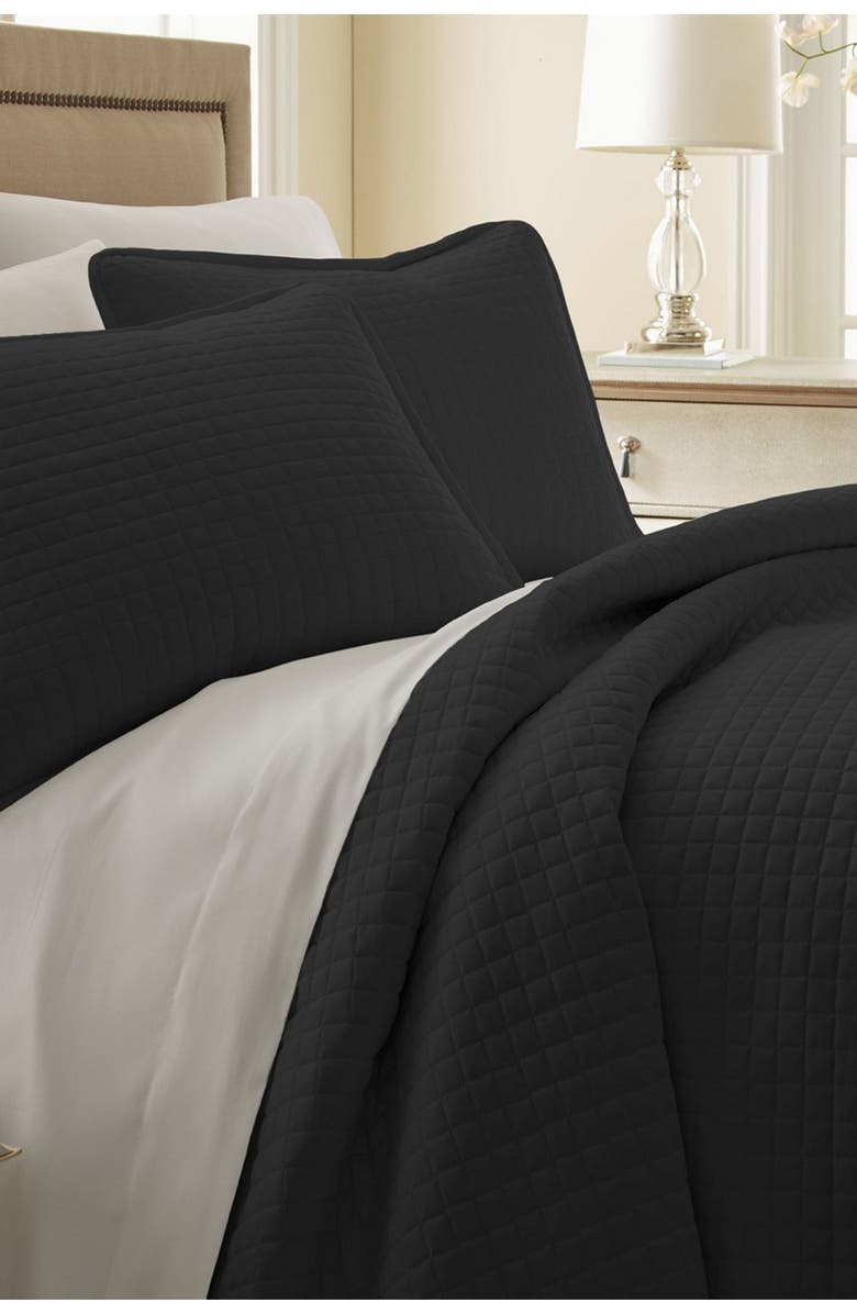 SOUTHSHORE FINE LINENS Vilano Springs Oversized Quilt Set, Alternate, color, Black