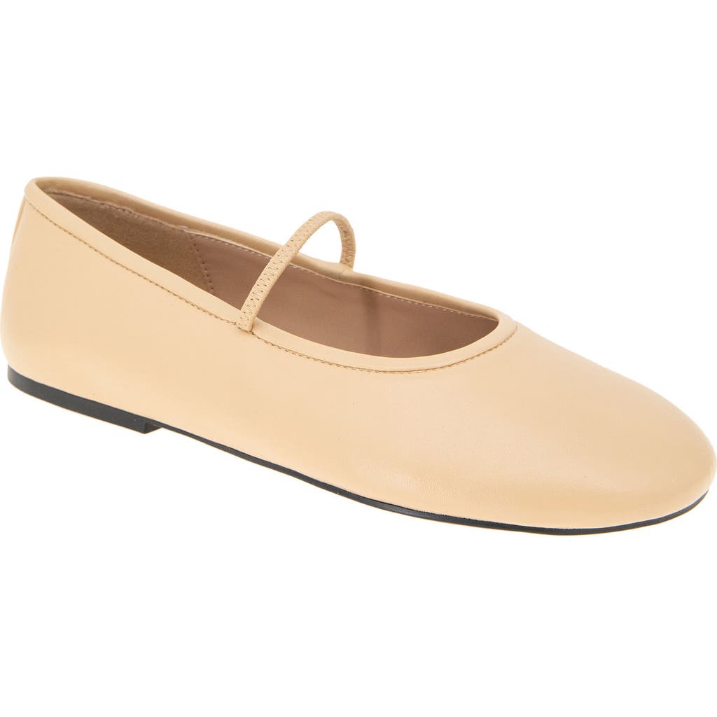 Bcbgeneration Marzi Flat In Hazelnut