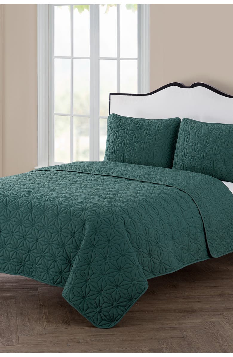 VCNY HOME Kaleidoscope Embossed Geometric Quilt 3-Piece Set, Alternate, color, Green
