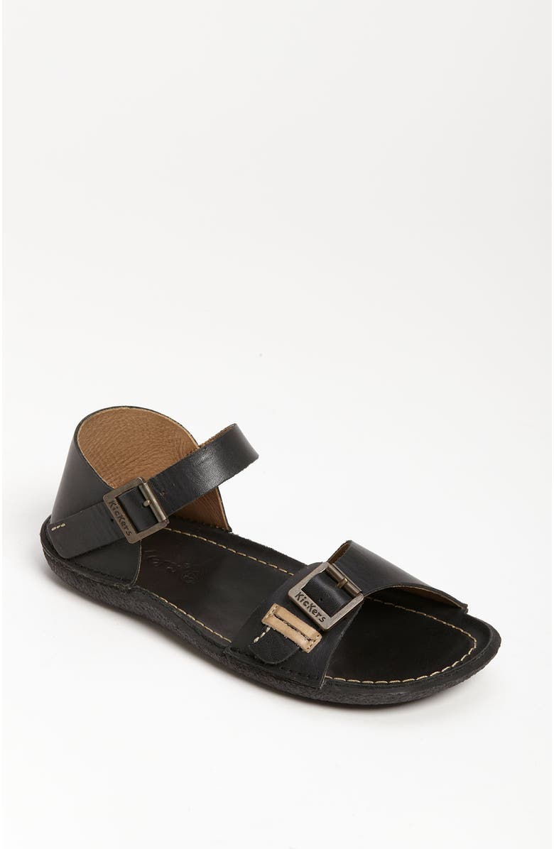 Kickers , Main, color,