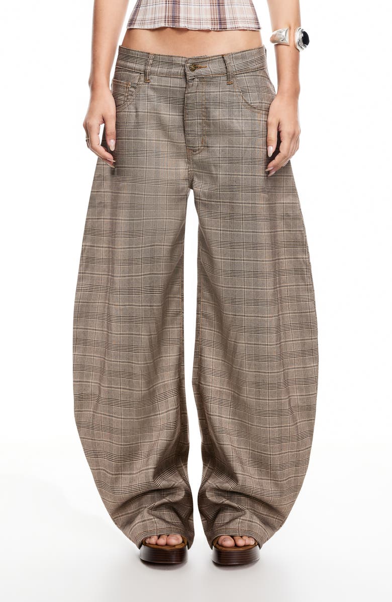 LIONESS Horseshoe Plaid Low Rise Barrel Leg Pants, Main, color, Check