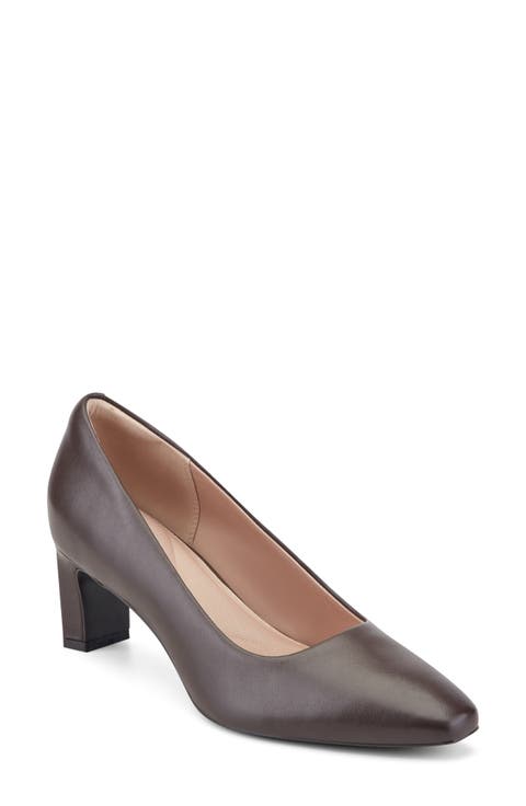 Merida Almond Toe Pump (Women)