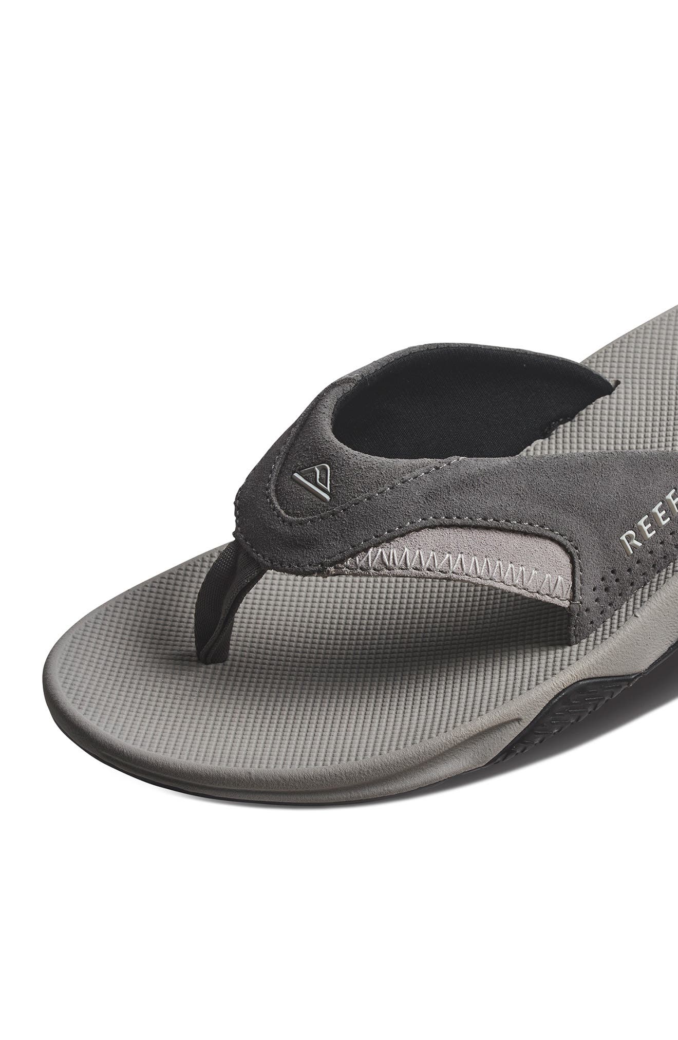 Fanning Flip Flop, Alternate, color, GREY SUEDE