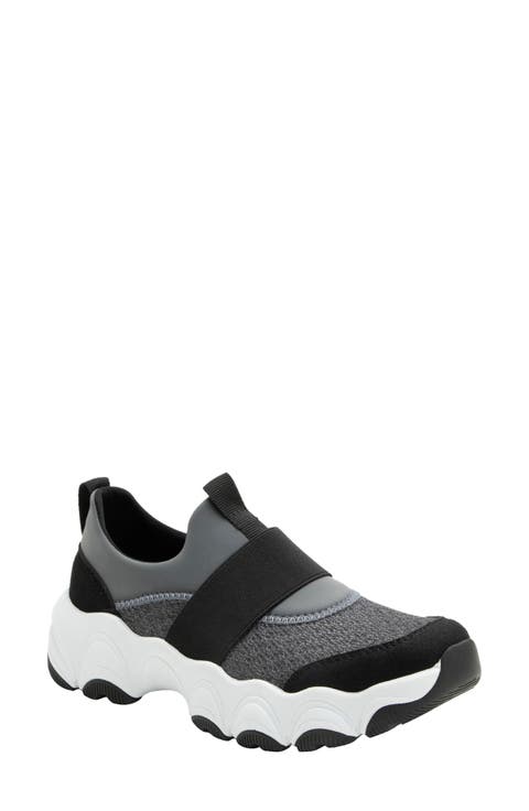 Sleek Joy Sneaker (Women)