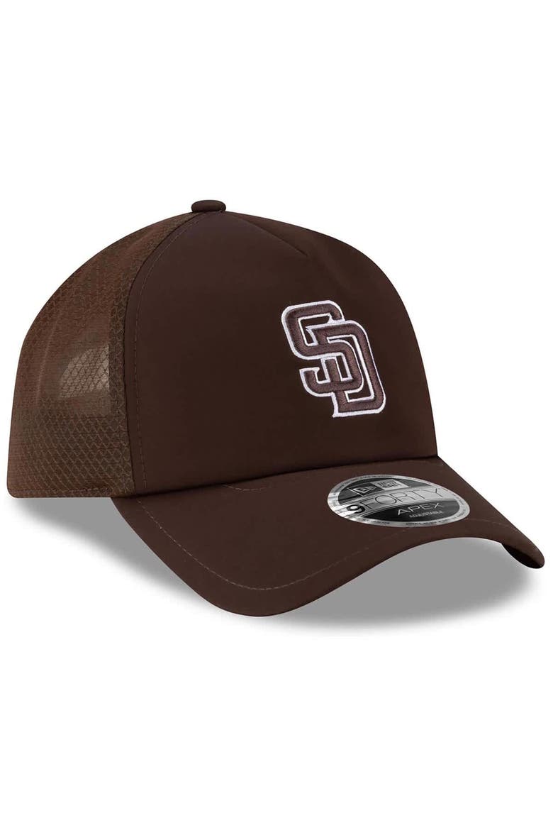 Men's New Era Brown San Diego Padres 2026 Batting Practice Apex 9FORTY Adjustable Trucker Hat, Alternate, color, Brown