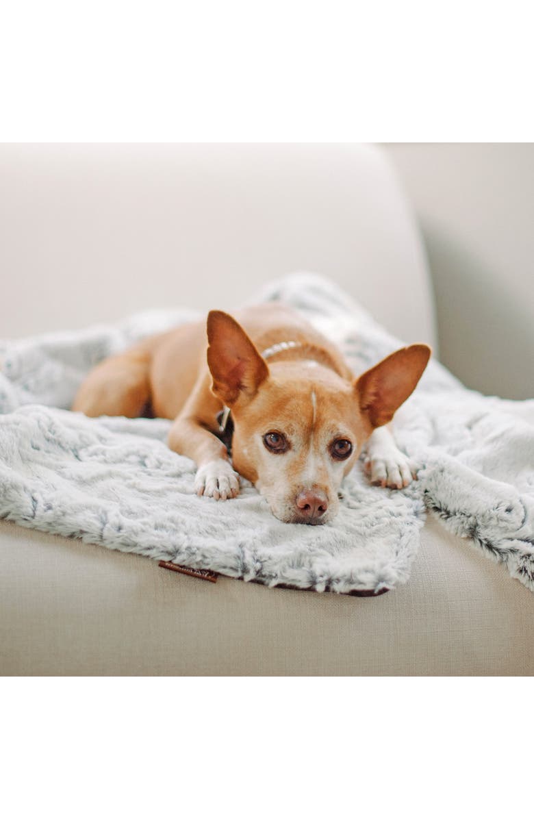 P.L.A.Y. Luxe Snuggle Throw Water Resistant Pet Blanket, Alternate, color, Gray
