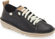 On Foot 30250 Silken Low Top Sneaker