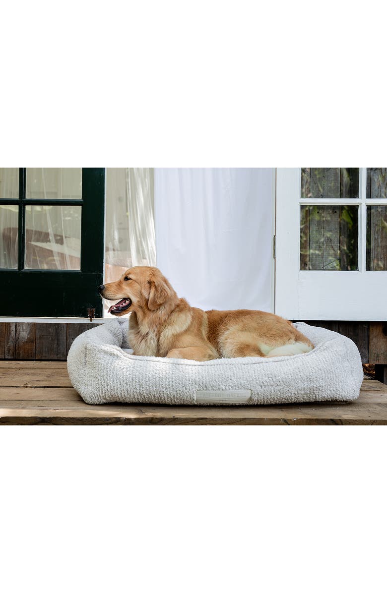 Barefoot Dreams<sup>®</sup> CozyChic<sup>®</sup> Pet Bed, Alternate, color, Pearl-Silver