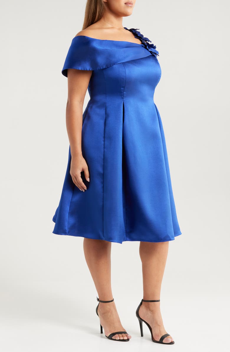 Alex Evenings Mikado Sheath Cocktail Dress, Alternate, color,