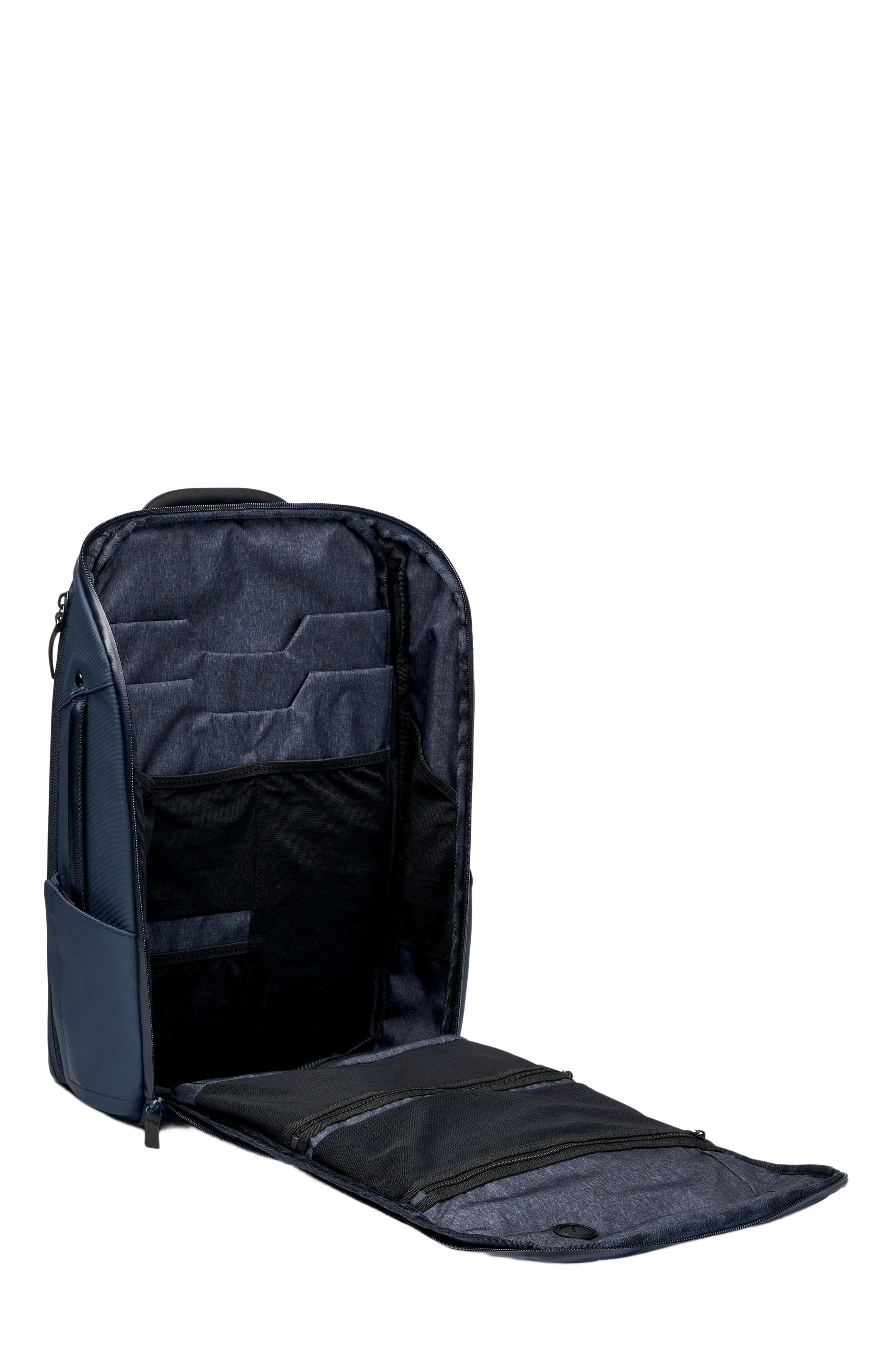 Functional & Lightweight Water Resistant Everyday Backpack, Alternate, color, Navy - 20L