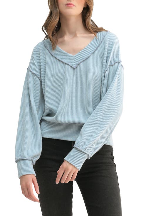 Contrast Detail V-Neck Top