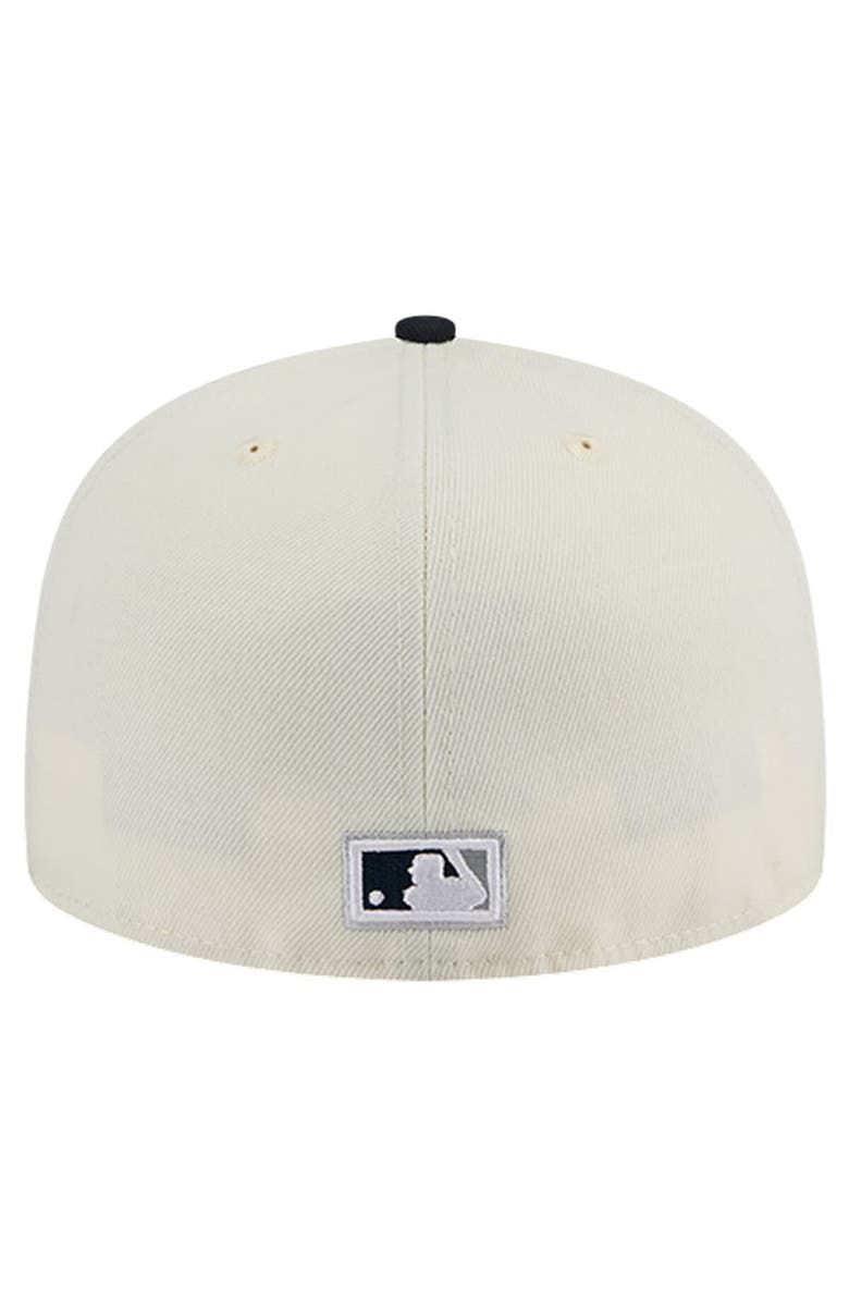 New Era Men's New Era White New York Yankees Cooperstown Collection Chrome 59FIFTY Fitted Hat, Alternate, color, 