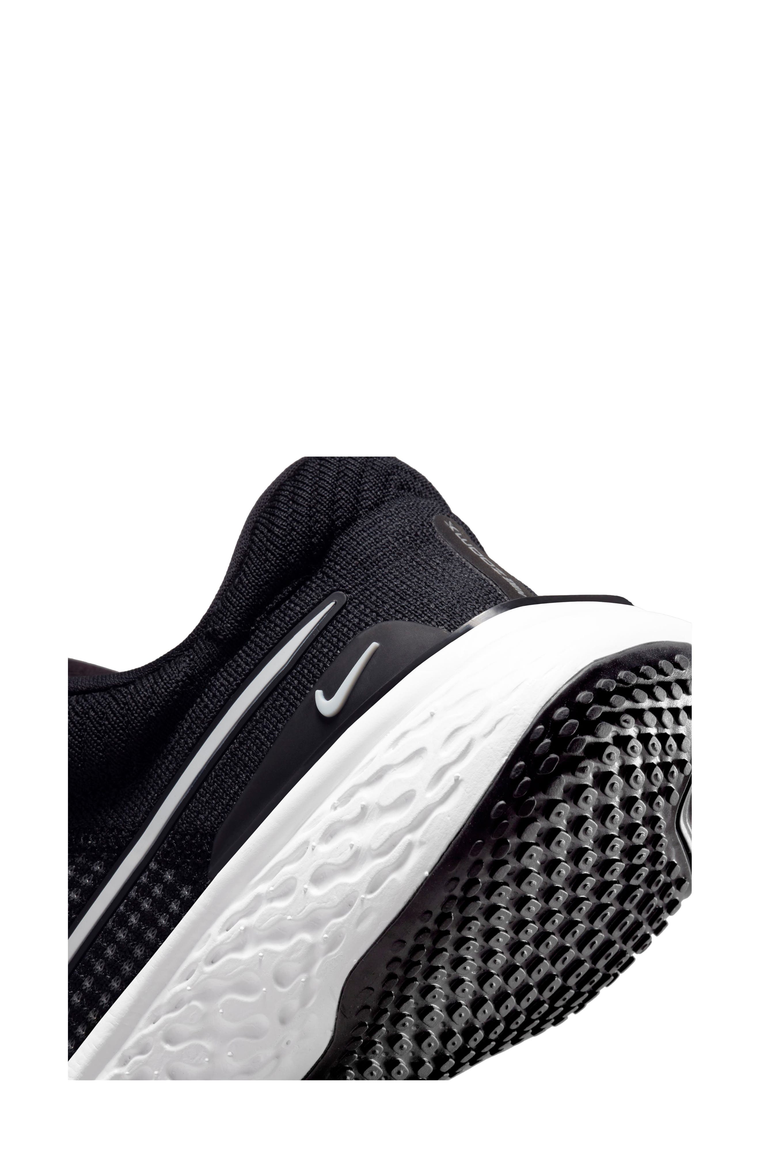 Nike ZoomX Invincible Run Flyknit 2 Running Shoe, Alternate, color, 