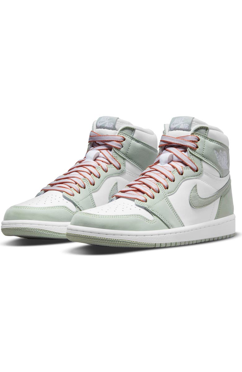 Jordan Nike Air Jordan 1 High OG Sneaker, Main, color,