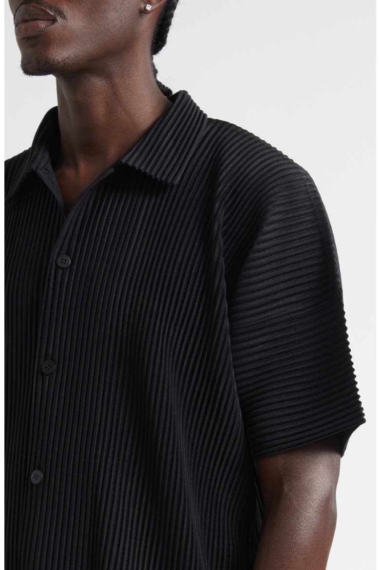 Monthly Colors July Pleated Short Sleeve Button-Up Shirt, Alternate, color, BLACK