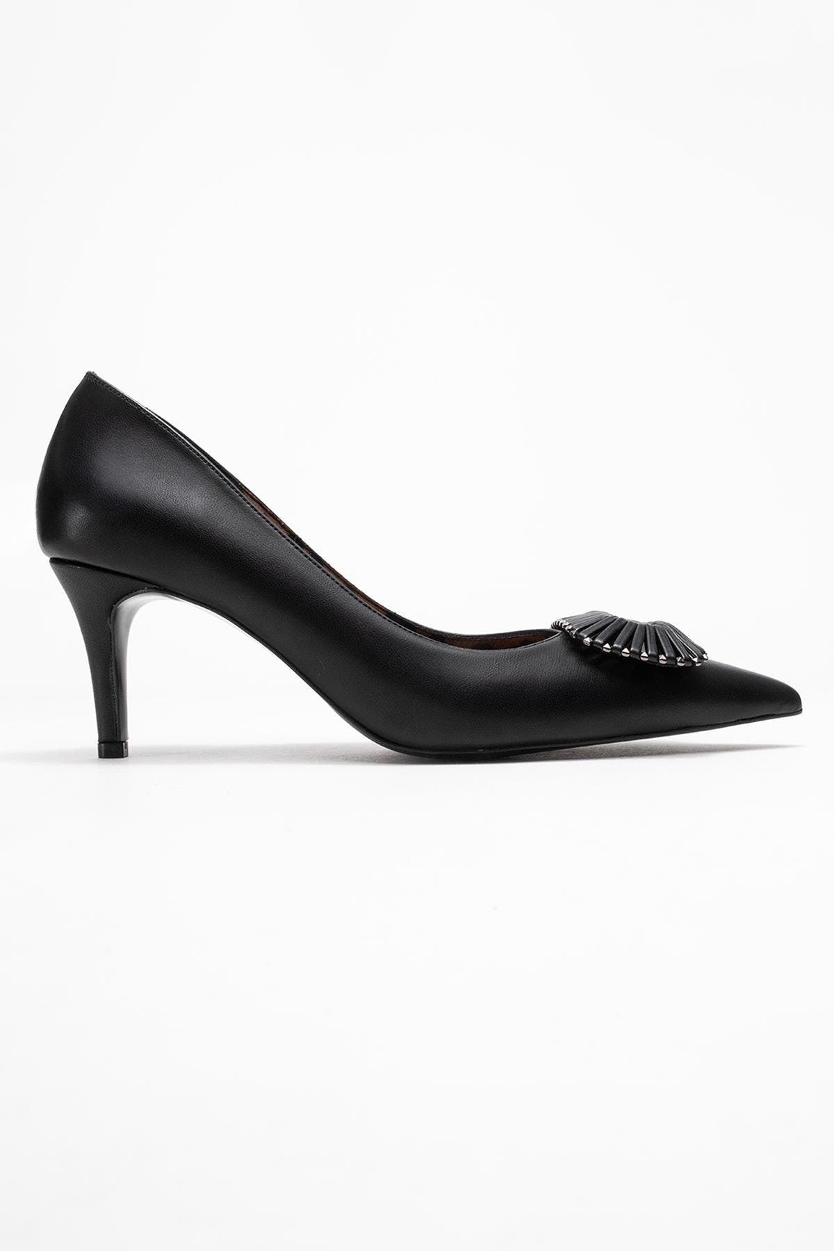 Prologue Shoes Great Buckle Pointed Toe Pump, Alternate, color, Black