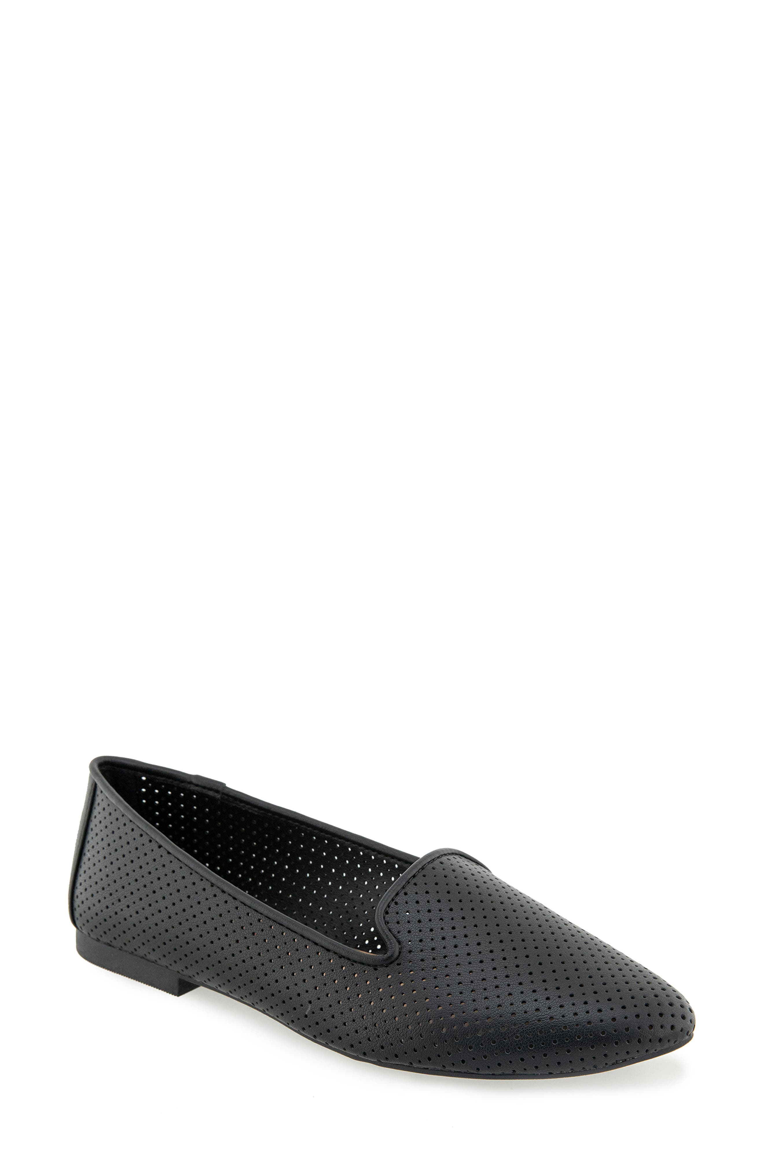 UNIONBAY Winsome Perforated Flat