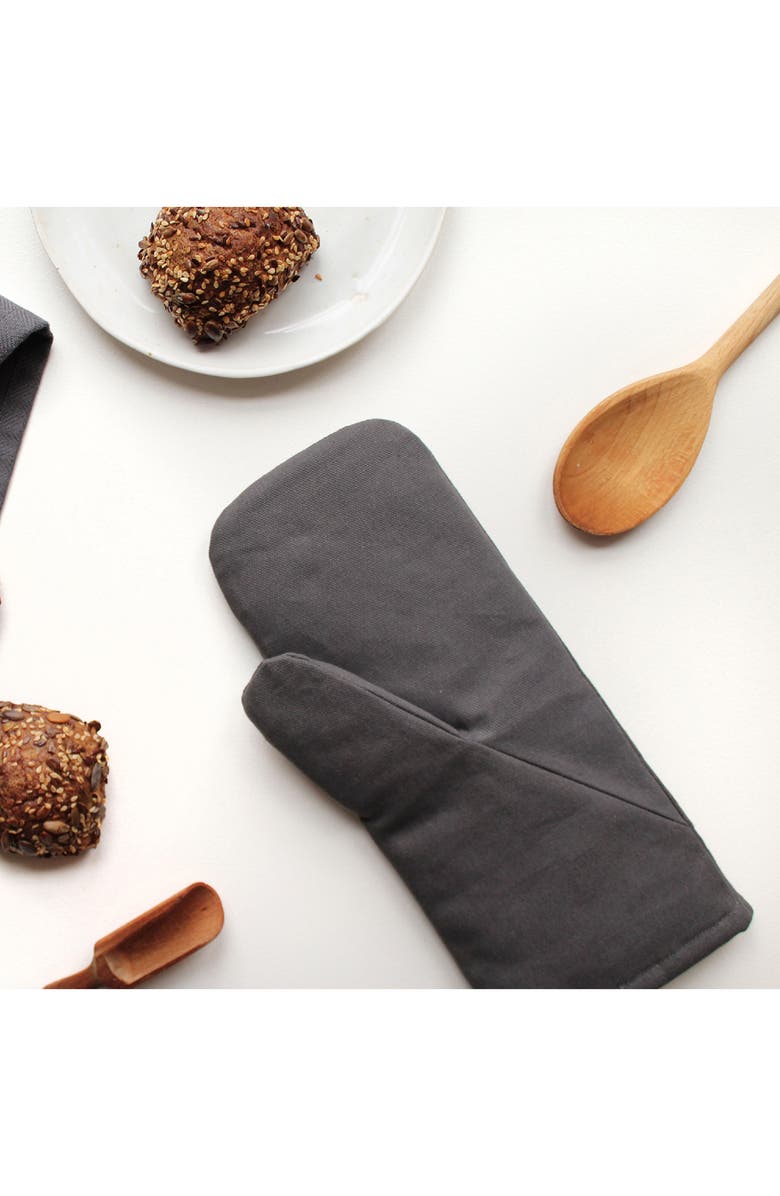 GOODEE x The Organic Company Organic Cotton Oven Mitts, Alternate, color, 