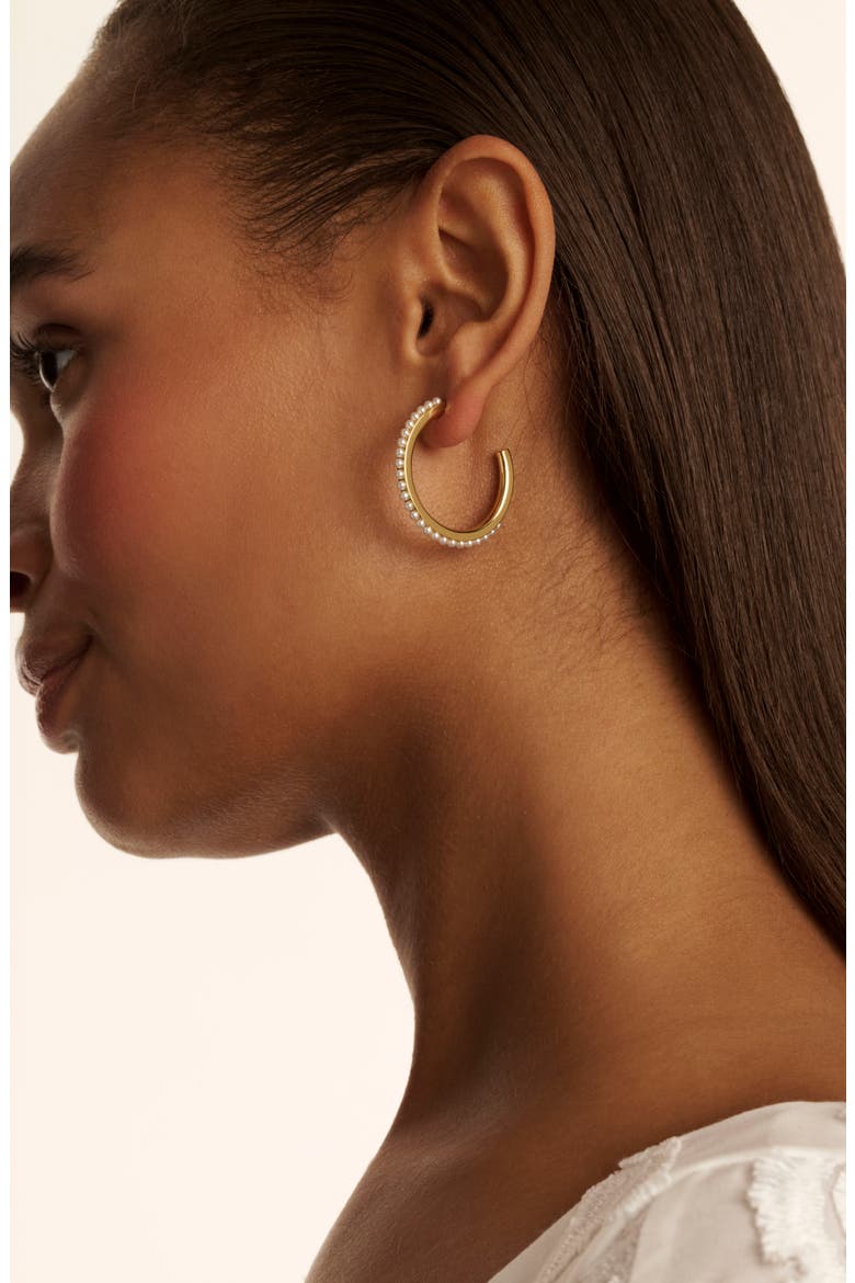 Peraa Medium Pearl Hoop Earrings, Alternate, color, GOLD TONE PEARL