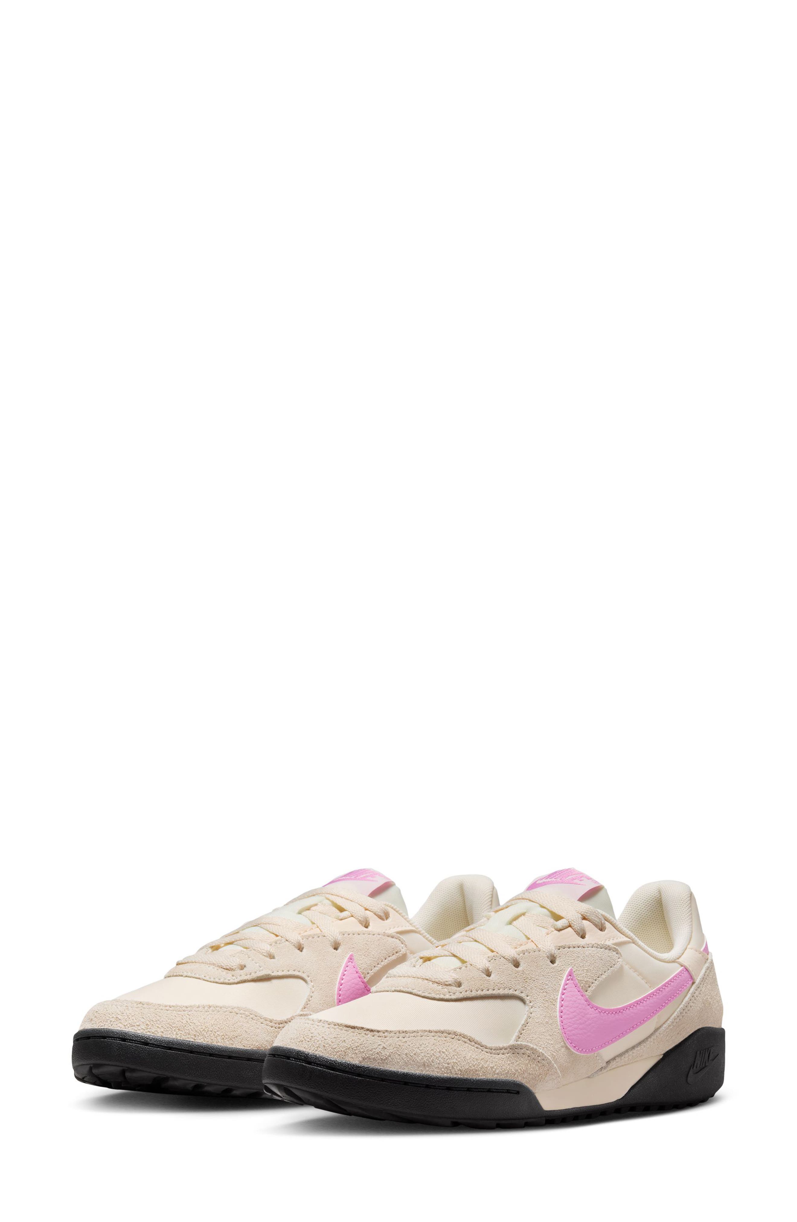 Nike Terra Manta Suede Low Top Sneaker