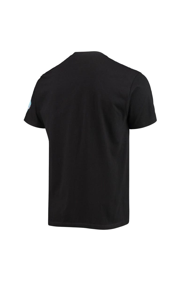 Mitchell & Ness Men's Mitchell & Ness Tracy McGrady Black Toronto Raptors Hardwood Classics Draft Day Colorwash T-Shirt, Alternate, color, 