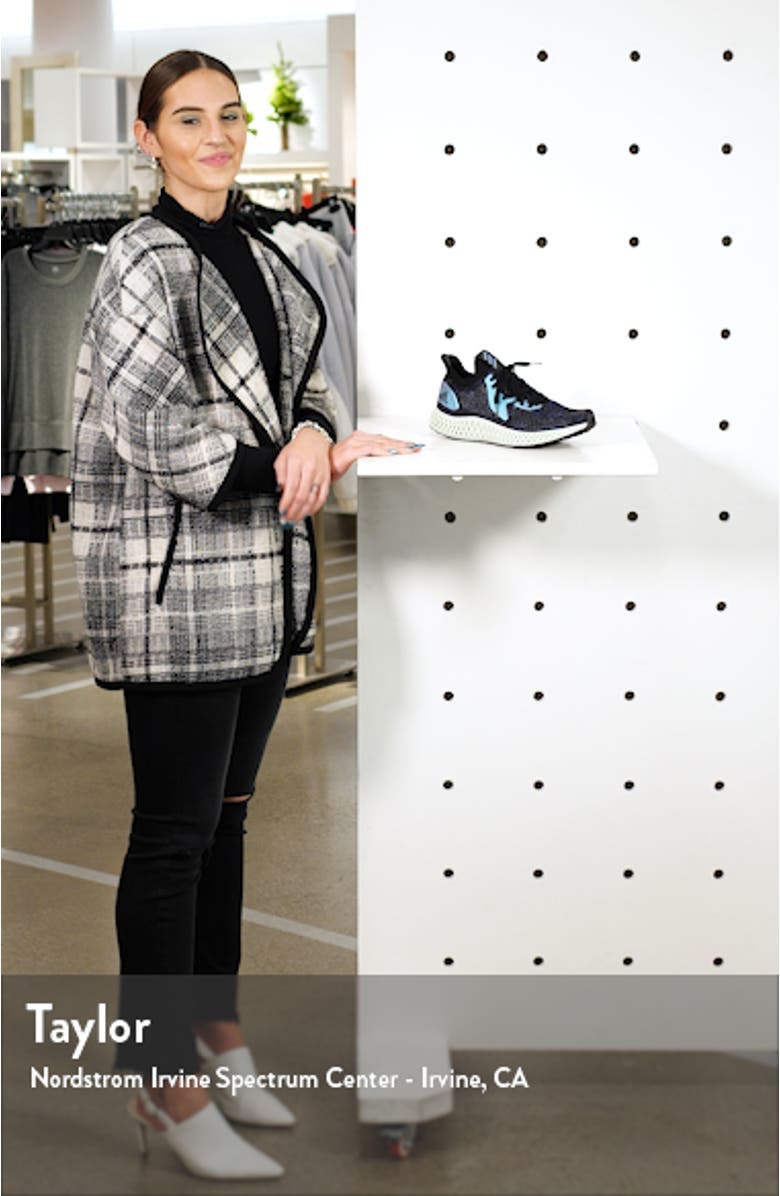 AlphaEdge 4D Running shoe, sales video thumbnail