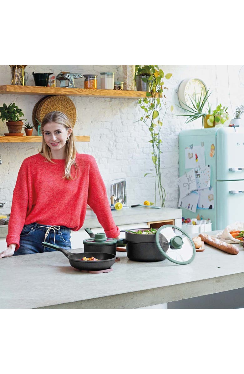 BergHOFF Leo Forest Nonstick 5.9-Quart Covered Stockpot, Alternate, color, Gray