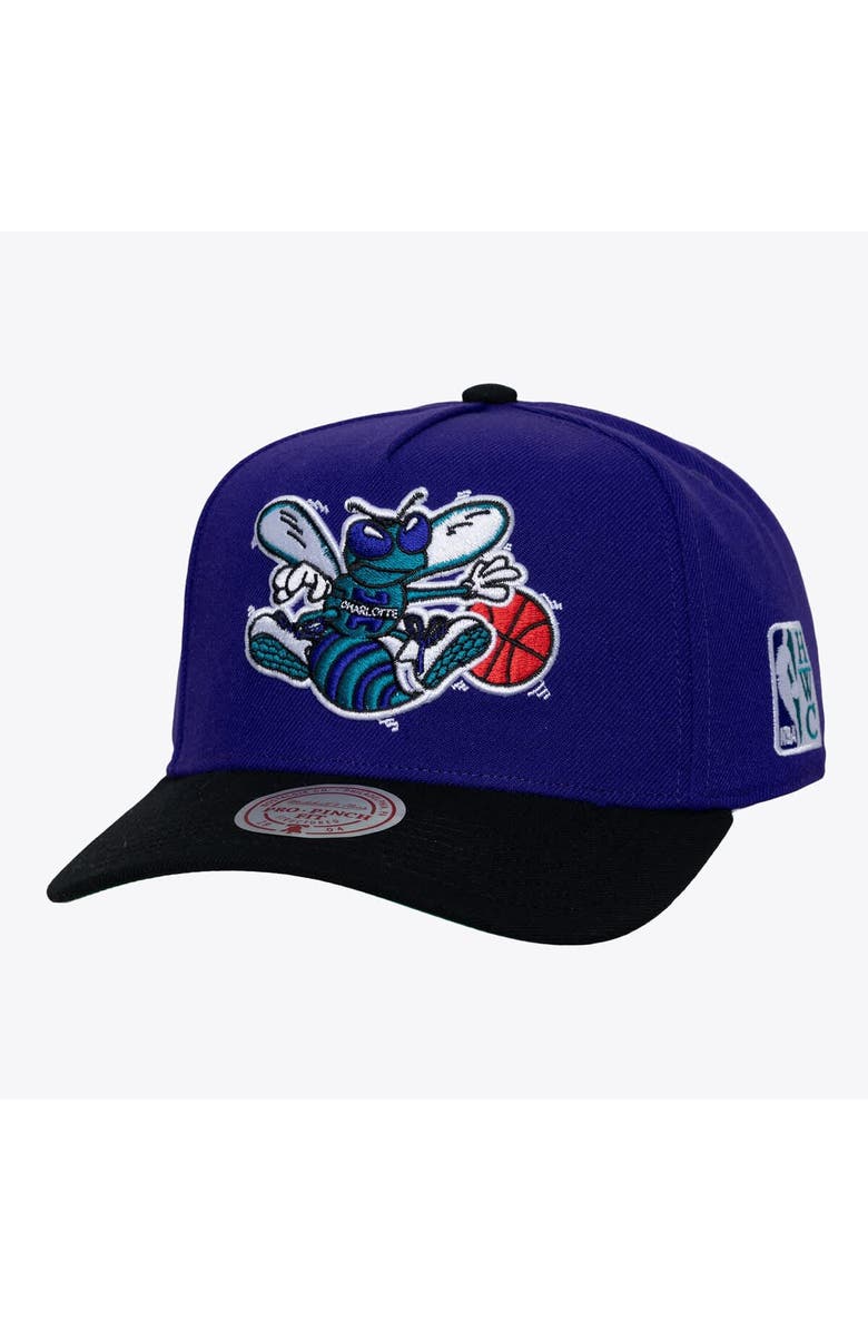 Mitchell & Ness Men's Mitchell & Ness  Purple Charlotte Hornets Legendary Home Pro Pinch Snapback Hat, Main, color, 