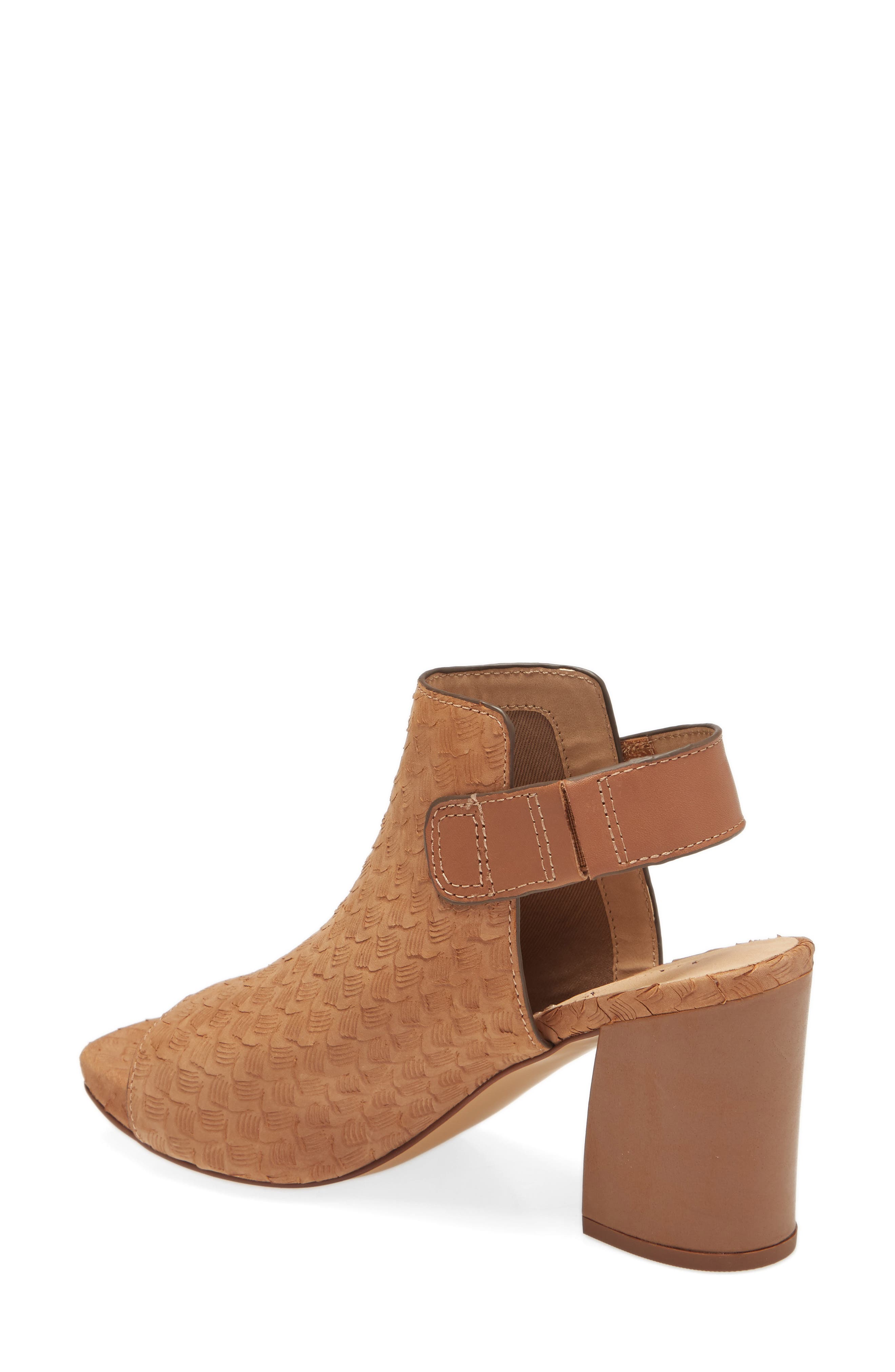 Juno Sandal, Alternate, color, TAN NUBUCK LEATHER