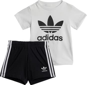 Adidas shorts trefoil online