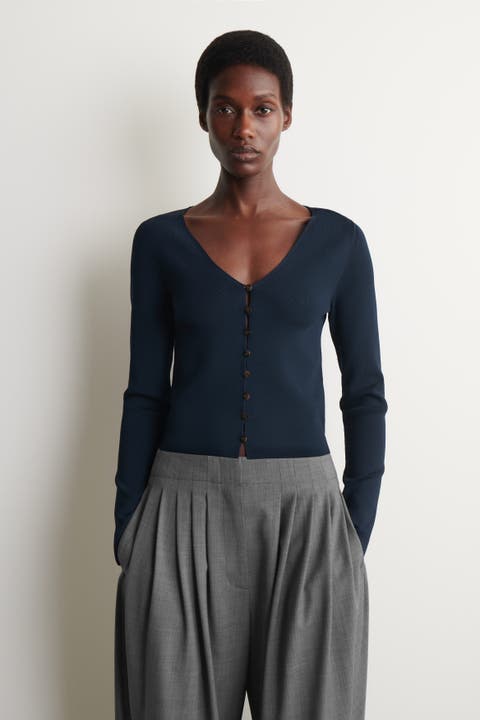 Minimal Knitted V-neck Cardigan