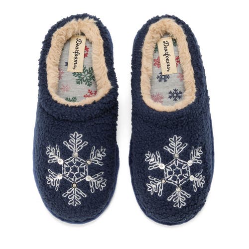 Dearfoams Holiday Novelty Clog Slipper In Blue