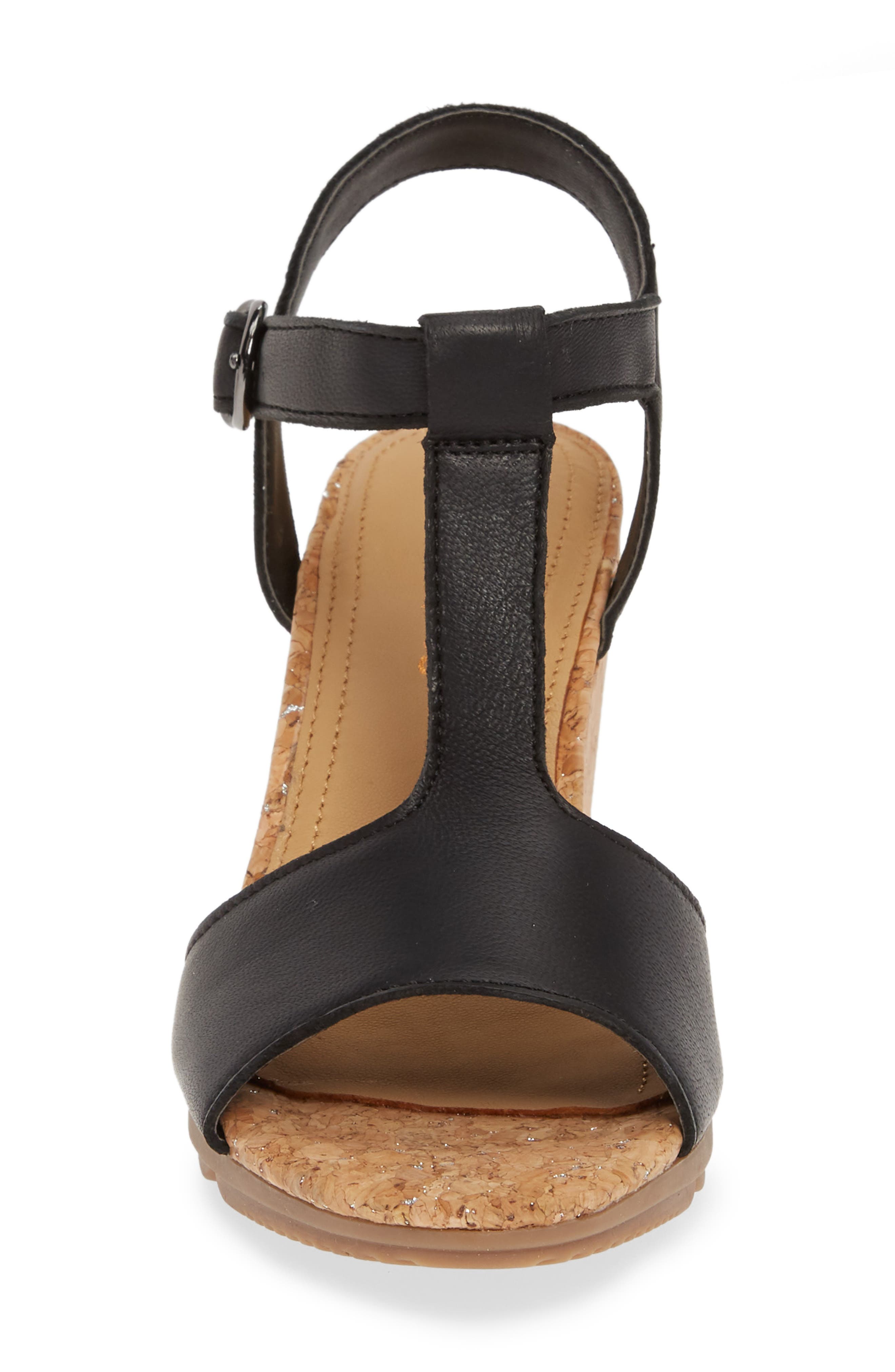 Hush Puppies<sup>®</sup> Pekingese Wedge Sandal, Alternate, color, 