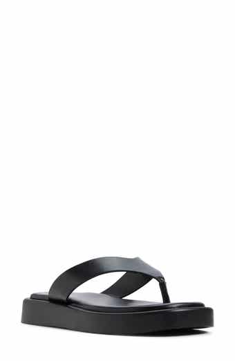 Buena Platform Flip Flop