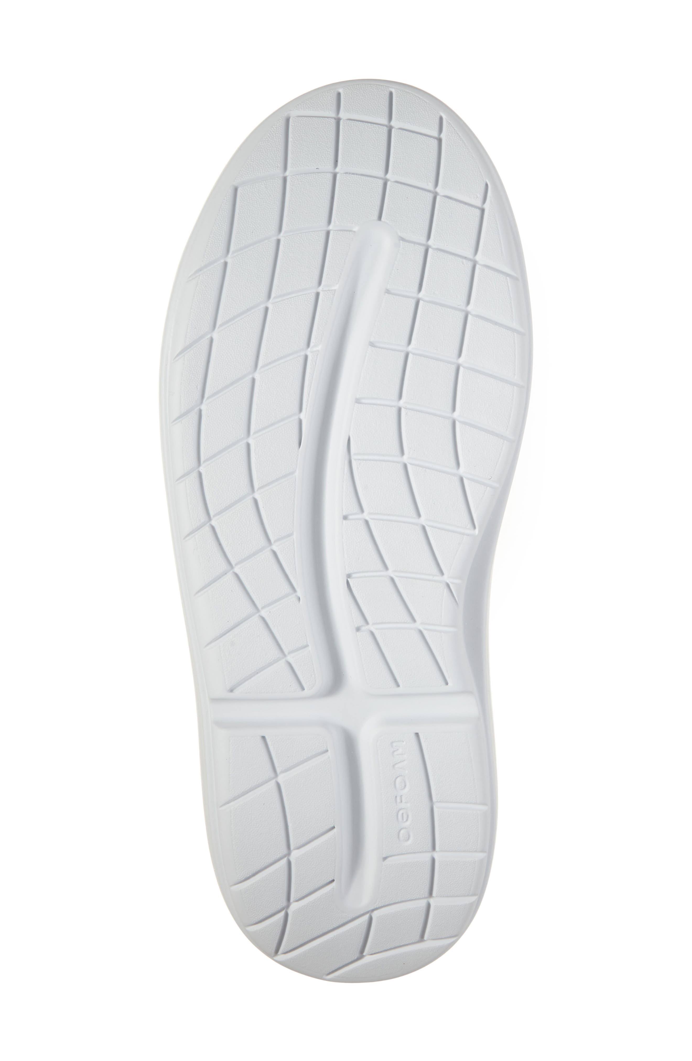 Oofos OOmg+ Club Walking Shoe, Alternate, color, Black