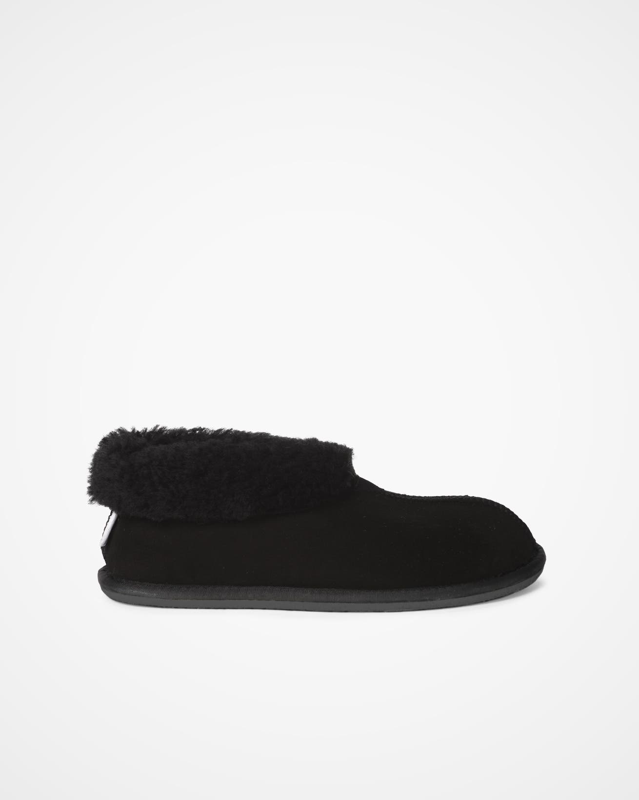 Celtic & Co. British Shearling Bootee Slippers, Alternate, color, Black