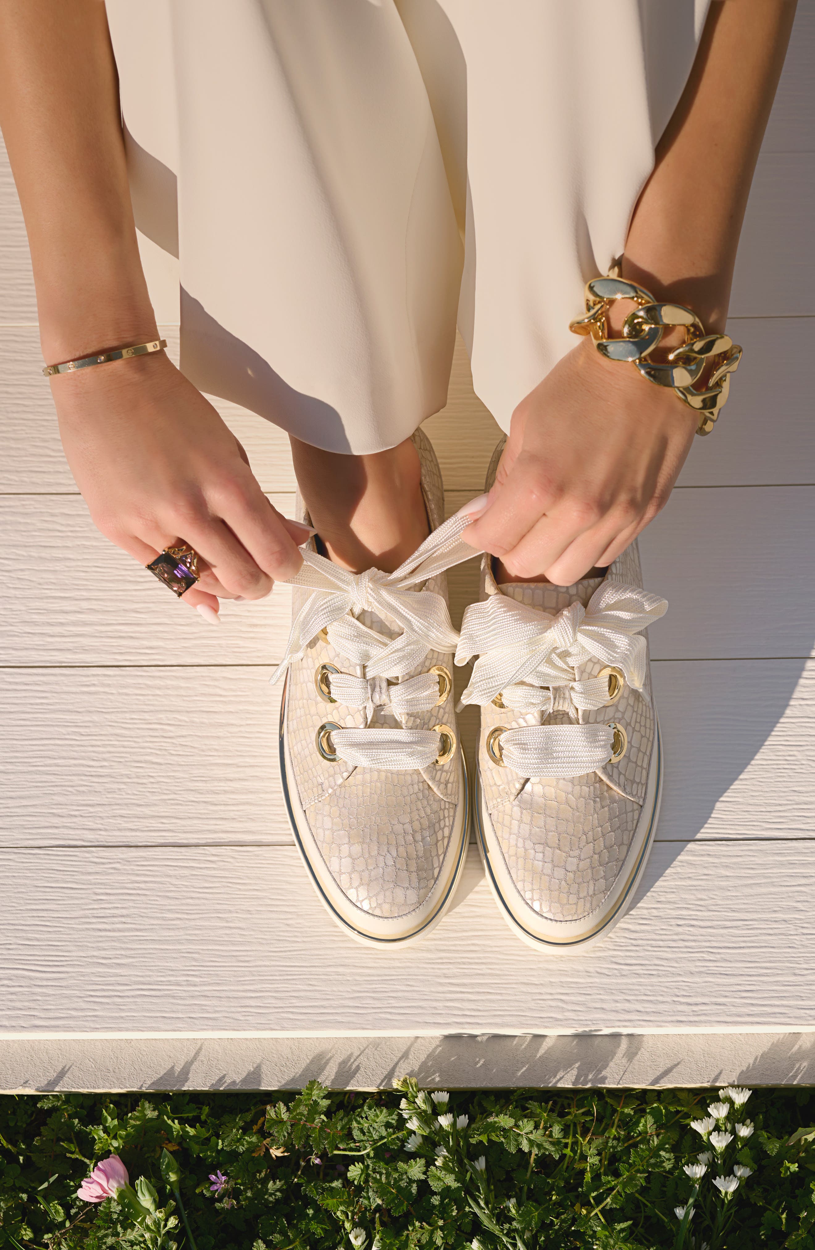 VANELi Quenda Metallic Sneaker, Alternate, color, Champagne