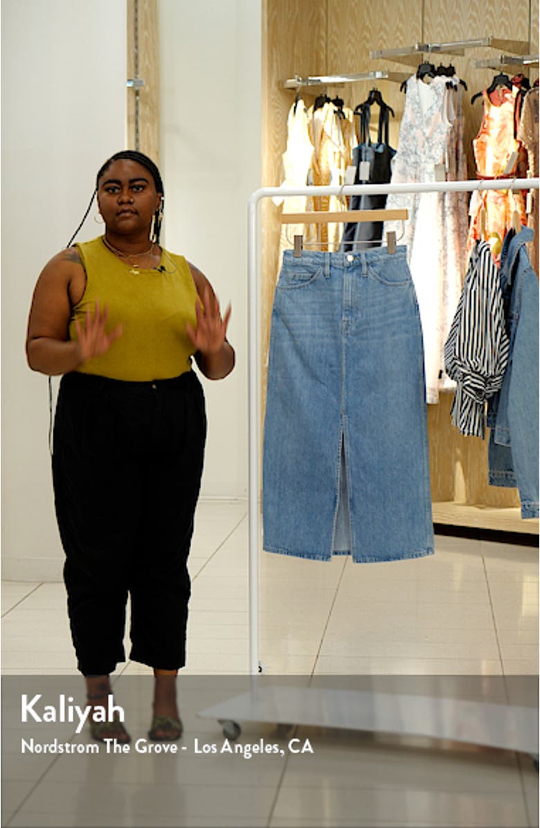 Le Italien Denim Skirt, sales video thumbnail