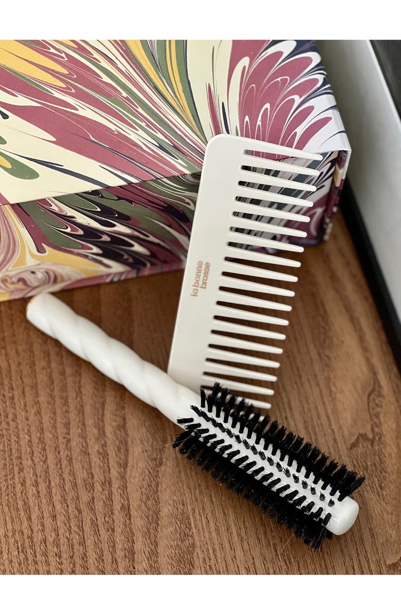 La Bonne Brosse 05 Creamy White Round Volume Brush, Alternate, color, 