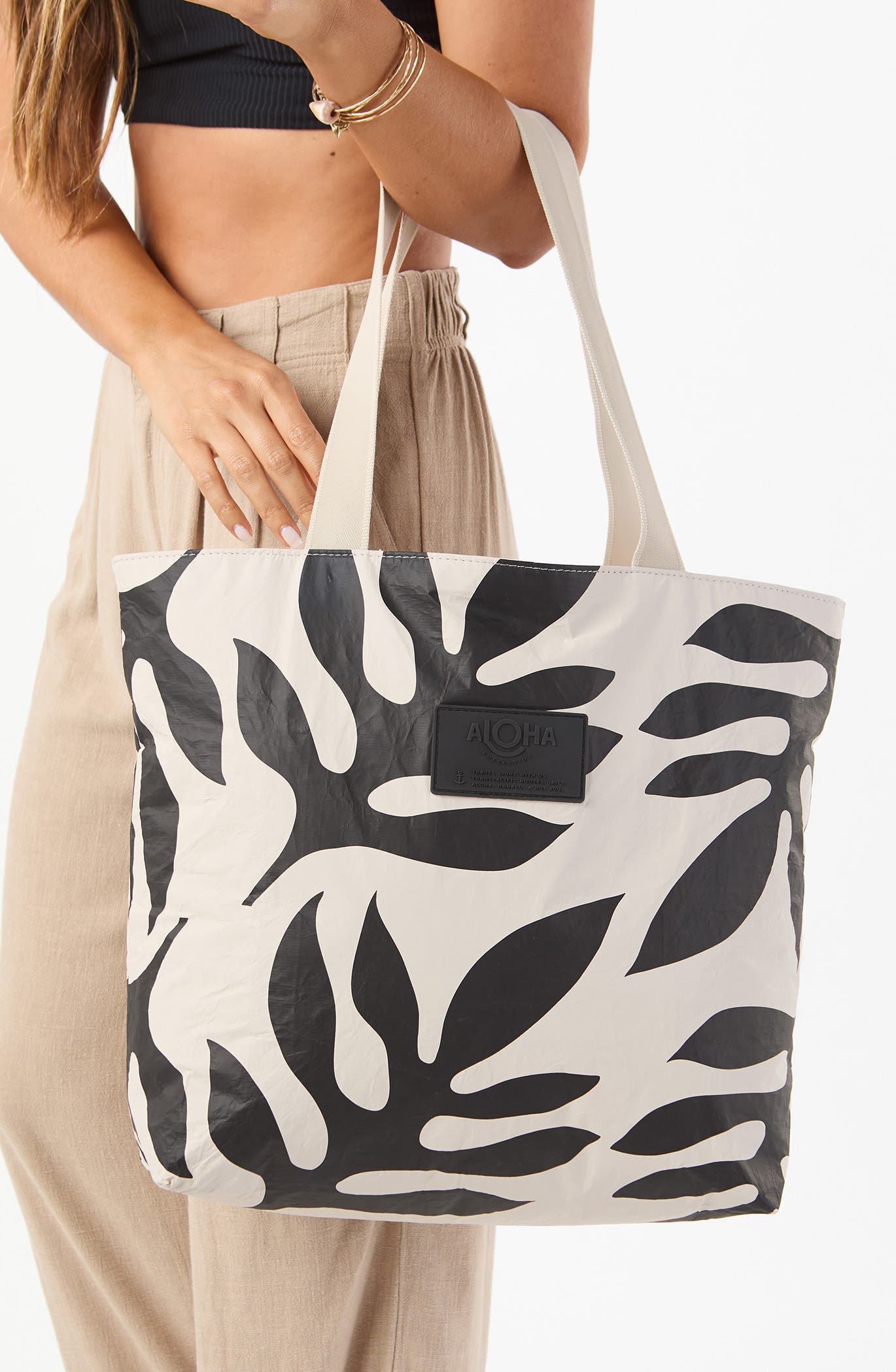 Aloha Collection Ola Day Tripper Water Resistant Tyvek<sup>®</sup> Tote, Alternate, color, 