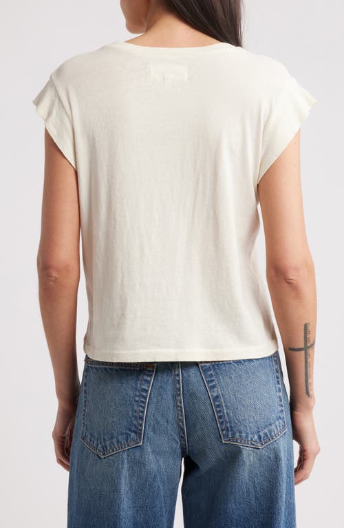 The Great . The Peak Shoulder Cotton Top In Washed White