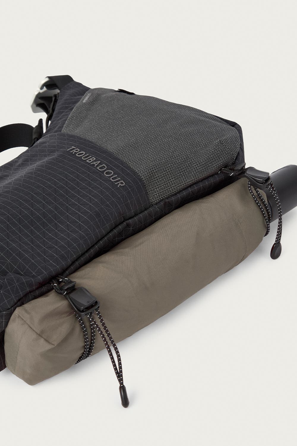Elemental Sling, Alternate, color, Black