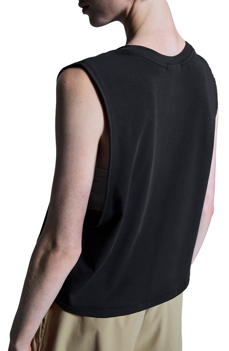 On Focus Sleeveless Running Crop Top, Alternate, color, Black